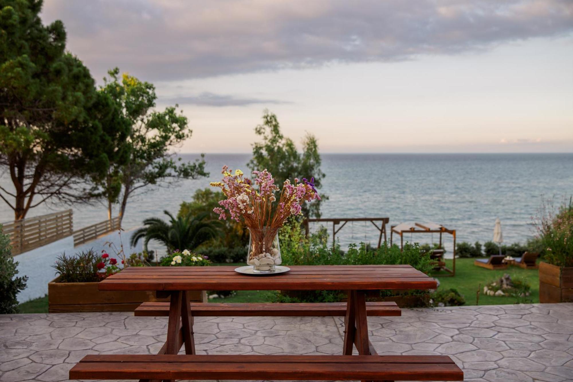 Villa Angelina อาลีเกส ภายนอก รูปภาพ